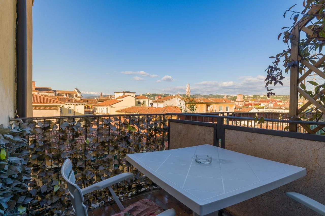 Central Apartment Behind The Arena Verona Exterior photo